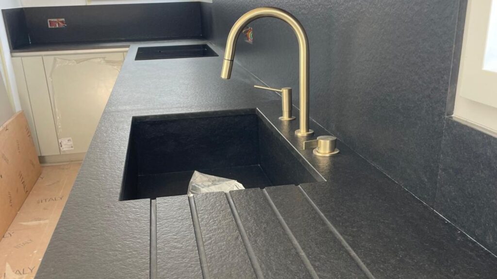 Sélection Cuisine Pierre Naturelle Granit - Quartzite (9)