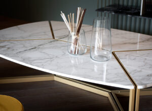 Table basse en marbre Calacatta – Design sur mesure Atelier+ Montecarlo
